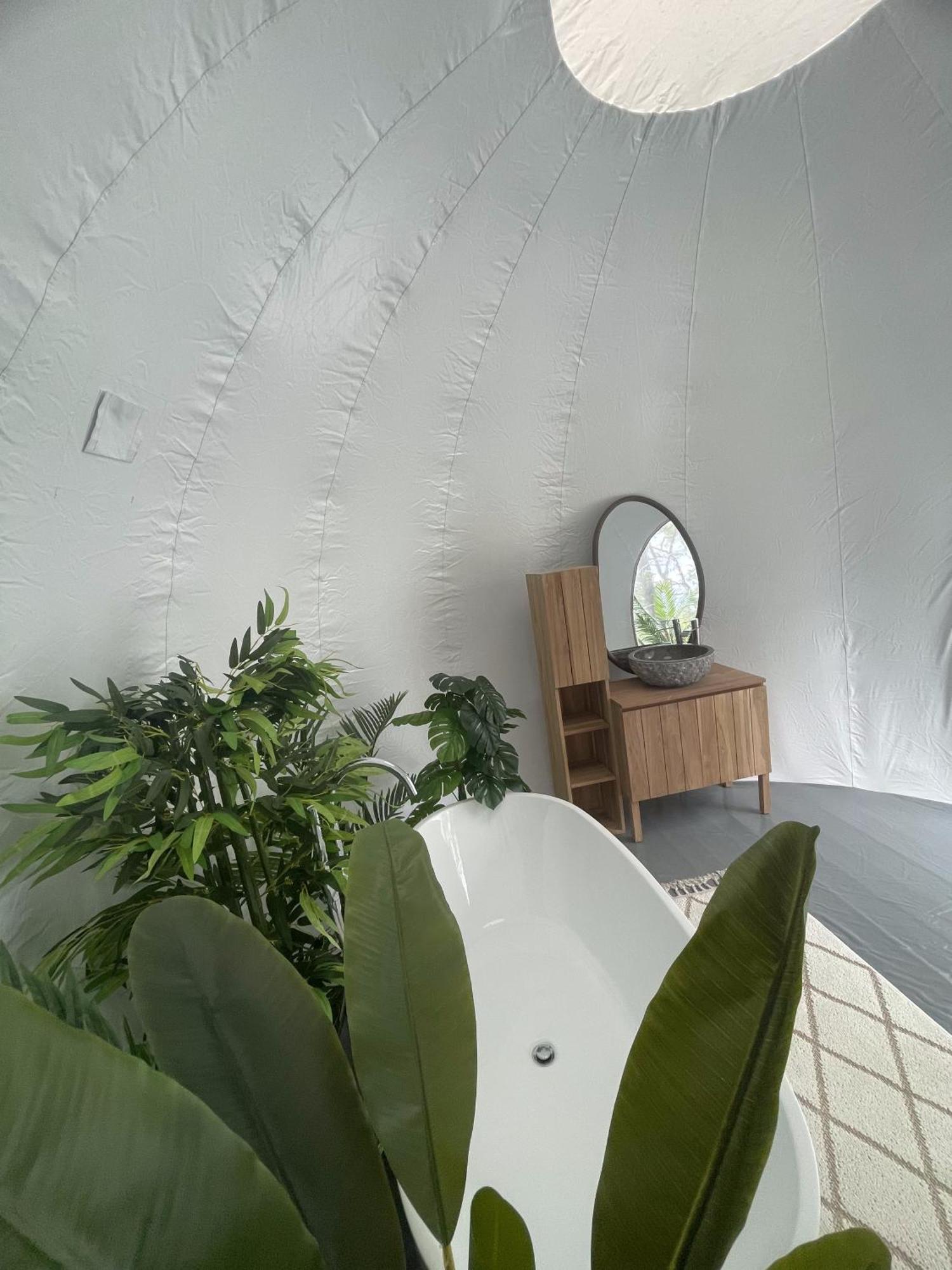 La Bulle Perchee De Chantilly Gouvieux Eksteriør bilde